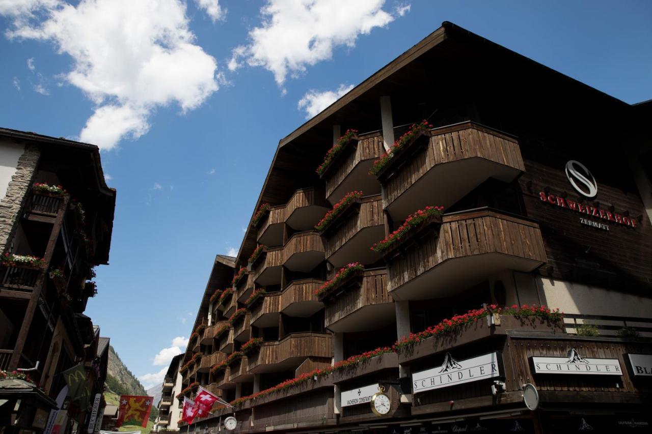 Schweizerhof Zermatt - A Small Luxury Hotel Bagian luar foto