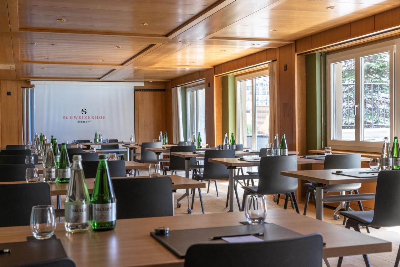 Schweizerhof Zermatt - A Small Luxury Hotel Bagian luar foto