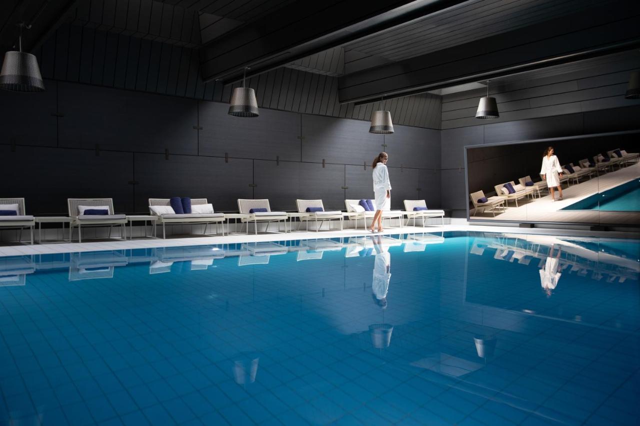 Schweizerhof Zermatt - A Small Luxury Hotel Bagian luar foto