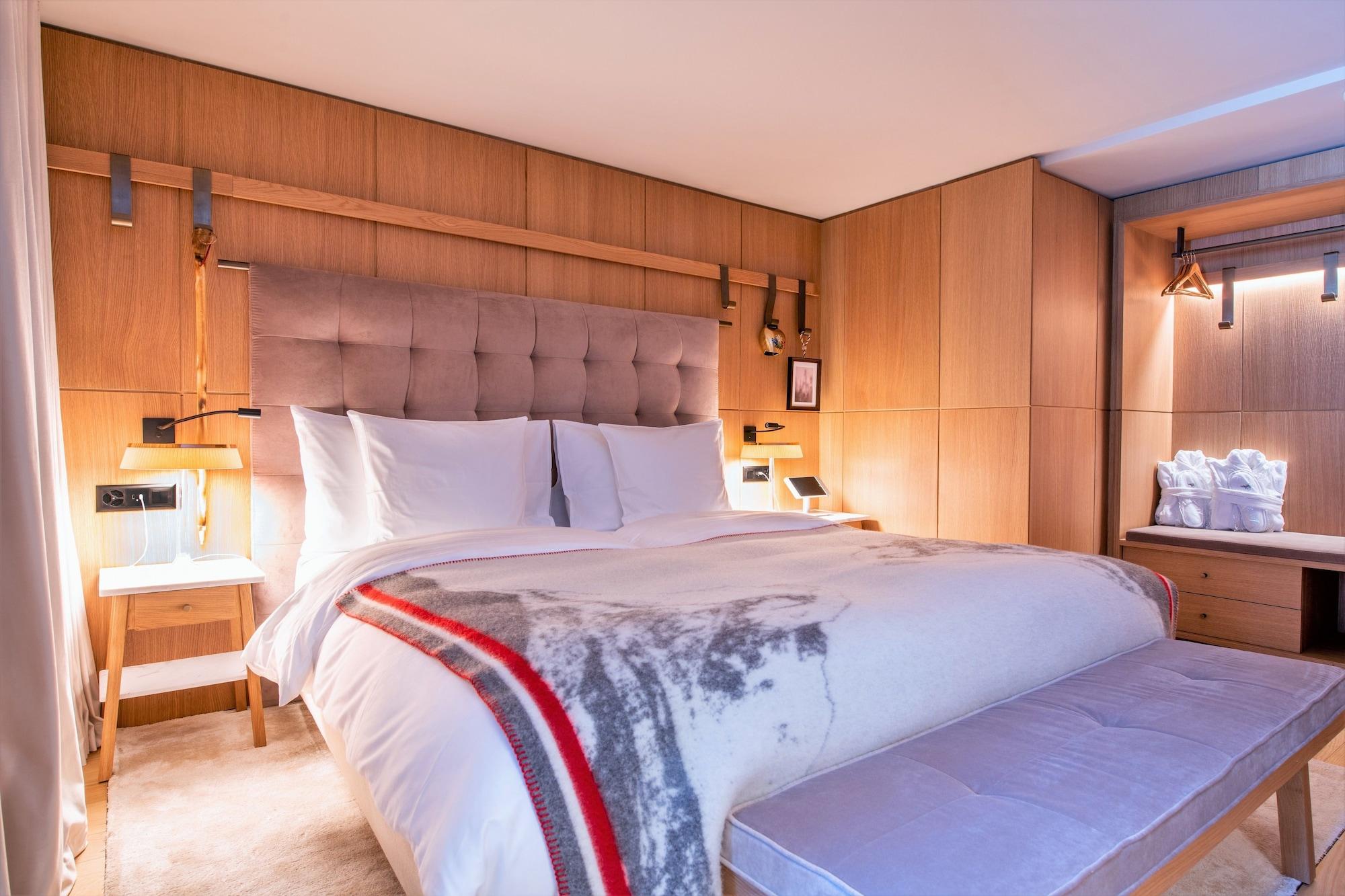 Schweizerhof Zermatt - A Small Luxury Hotel Bagian luar foto
